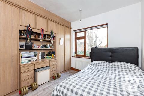34 Sandown Avenue, Dagenham, RM10 8XD
