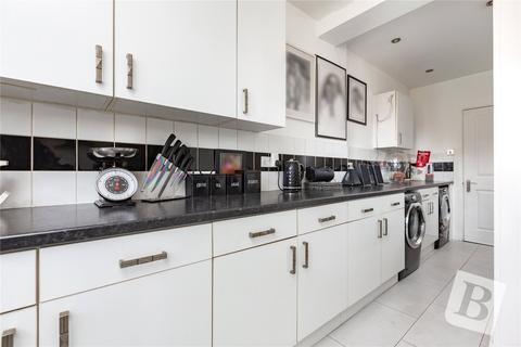 34 Sandown Avenue, Dagenham, RM10 8XD