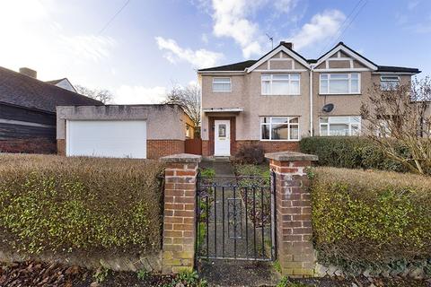 15 Orchard Close, Ruislip, HA4 7LR