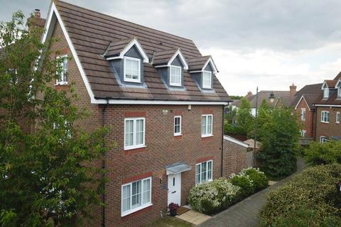 5 bedroom detached house for sale - Ruby Walk, West Malling, Kent, ME19