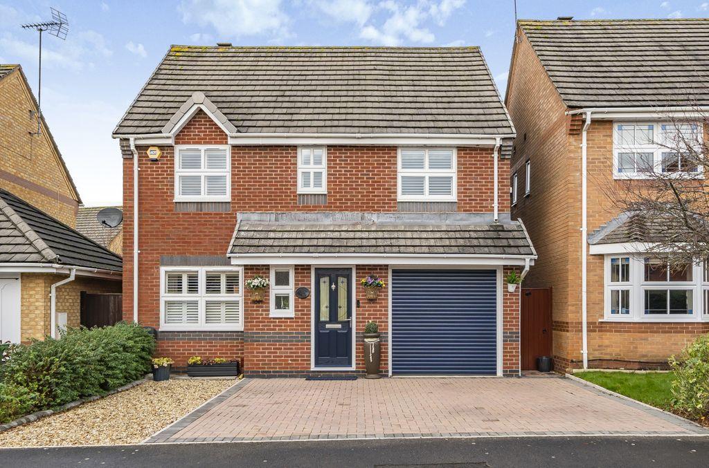 Capesthorne Drive, Haydon Wick, Swindon SN25 1UP 4 bed detached house
