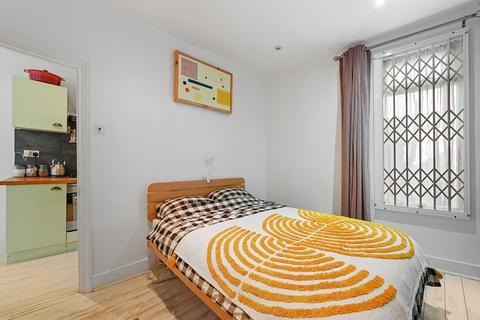619a Roman Road, London, E3 2RN