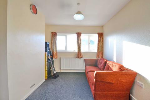 2 bedroom apartment to rent, Wades Road, Filton