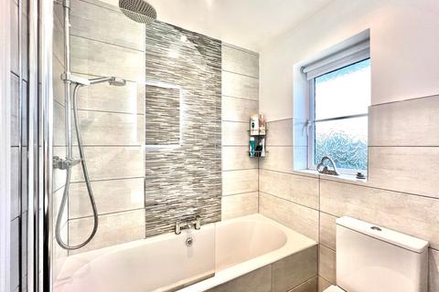 35 Lingfield Close, Netherton, Bootle, L30 1BB