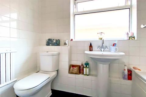 4 Birkdale Close, Worthing, BN13 2RD
