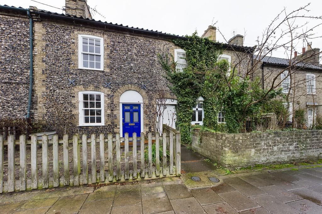 Castle Street, Thetford 3 bed cottage £895 pcm (£207 pw)