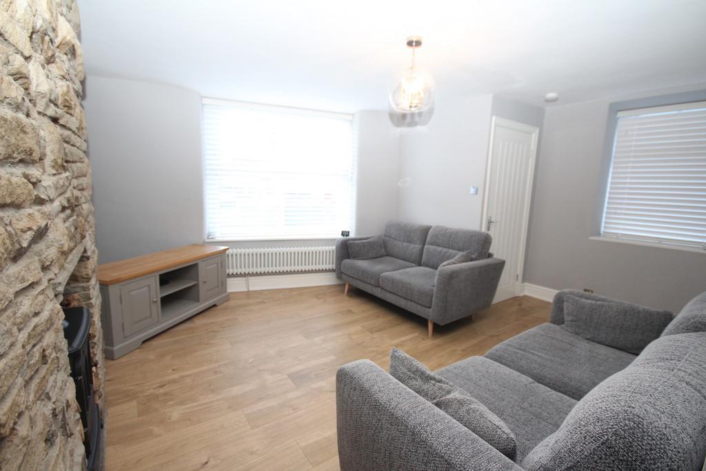 Blackburn Rd, Egerton, Bolton... 1 bed end of terrace house to rent £