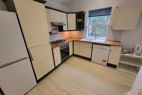 2 bedroom ground floor flat to rent, Cambridge Road, Bournemouth