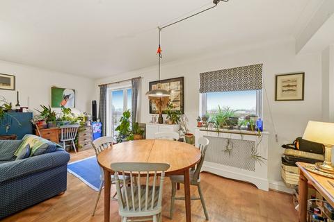 Flat G, 2 Grand Union Close, London, W9 2BD