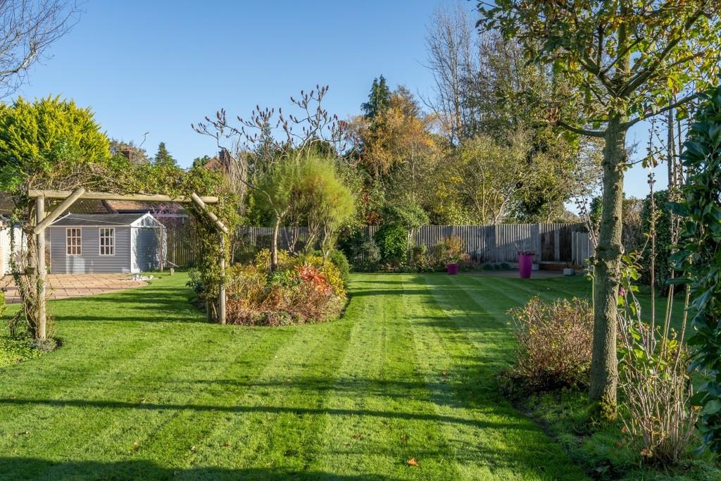 Woodland Drive, Thorpe End 4 bed detached house for sale £1,000,000