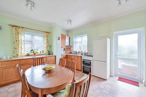 24 Baker Lane, Mitcham, CR4 2LG