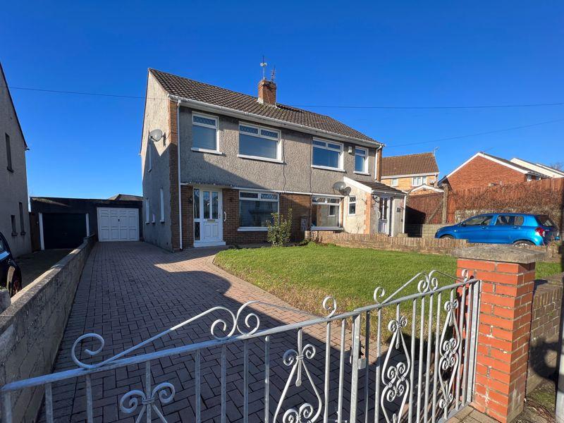 26 Litchard Cross, Bridgend, CF31 1NY 3 bed semidetached house £199,950