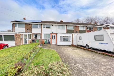 3 bedroom terraced house for sale, Brabham Crescent, Streetly, Sutton Coldfield, B74 2BN
