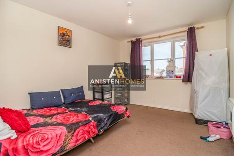 2 bedroom flat for sale, Garner Court, Dunlop Road, Tilbury