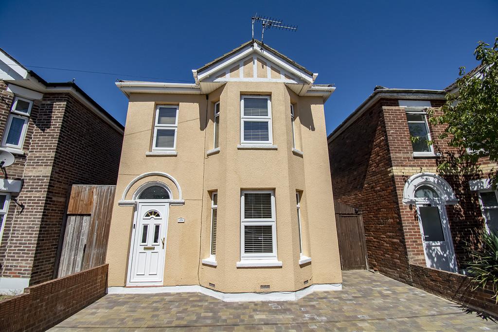 Capstone Road, Charminster 6 bed detached house to rent £3,360 pcm (£