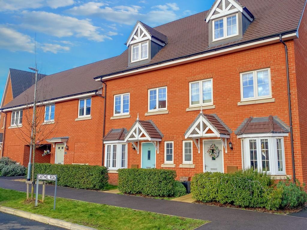 Cartmel Road, Daventry, NN11 2PP 3 bed terraced house £290,000