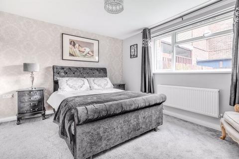 1 The Mount, Coulsdon, CR5 2PD