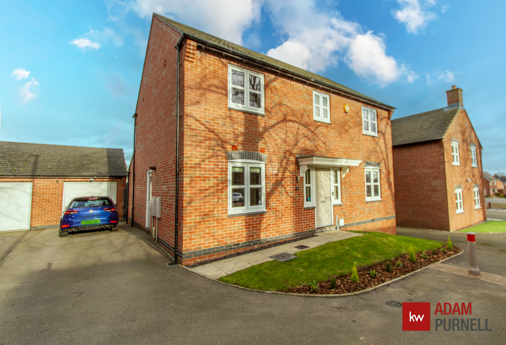 Holywell Fields, Hinckley... 4 bed detached house £425,000