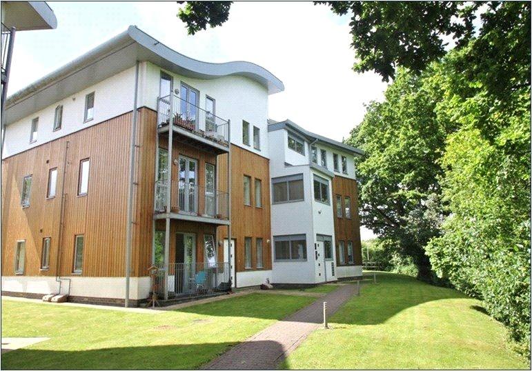 Crane Drive, Verwood, BH31 2 bed apartment £950 pcm (£219 pw)