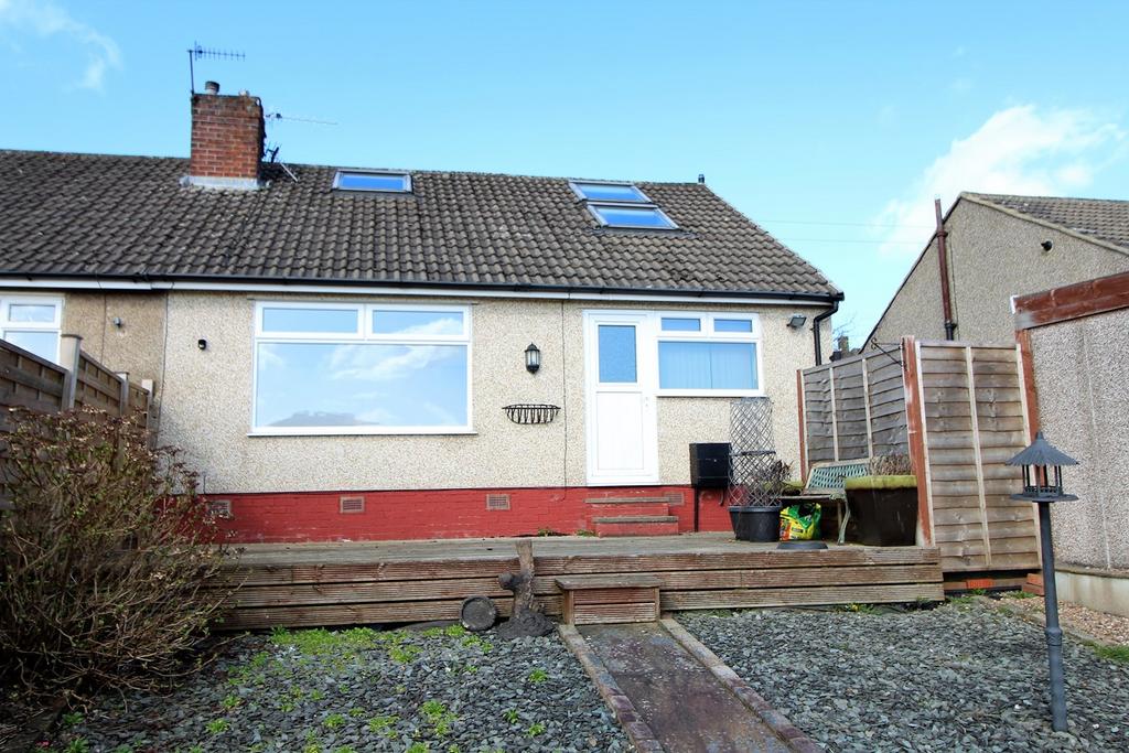 Bronte Drive, Oakworth, Keighley, BD22 2 bed semidetached house for