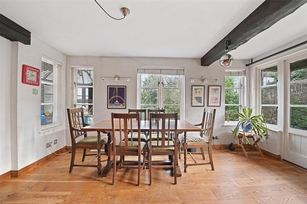 Breakfast Room