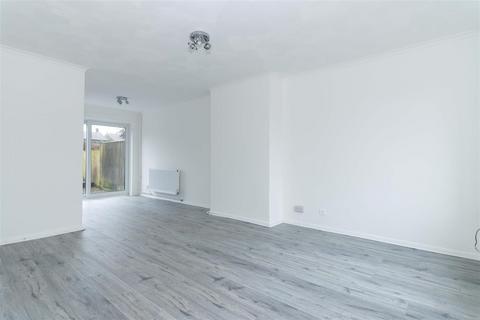 37 Chilgrove Close, Goring By Sea, Worthing, BN12 6NG