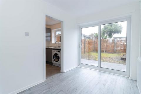 37 Chilgrove Close, Goring By Sea, Worthing, BN12 6NG