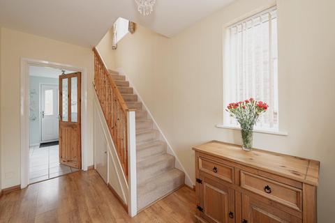 1d Chipstead Way, Woodmansterne, Banstead, SM7 3JH