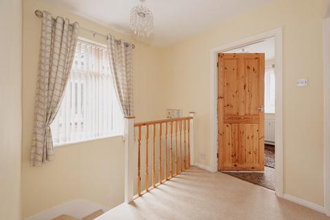 1d Chipstead Way, Woodmansterne, Banstead, SM7 3JH