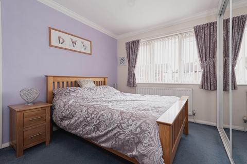 1d Chipstead Way, Woodmansterne, Banstead, SM7 3JH
