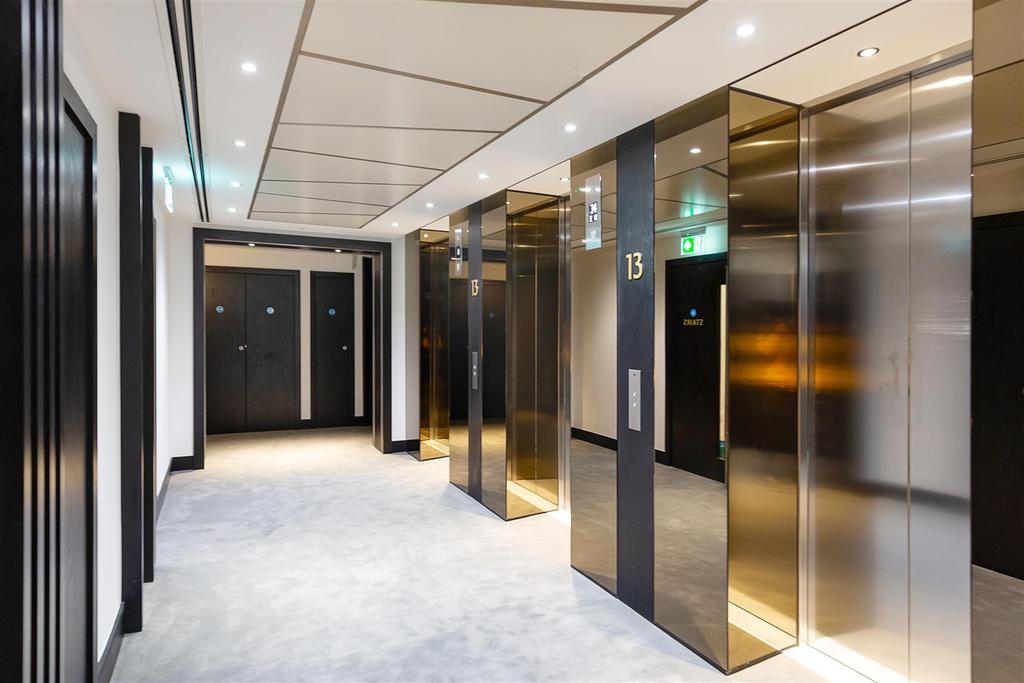 13.05 Carrara Tower-11.jpg