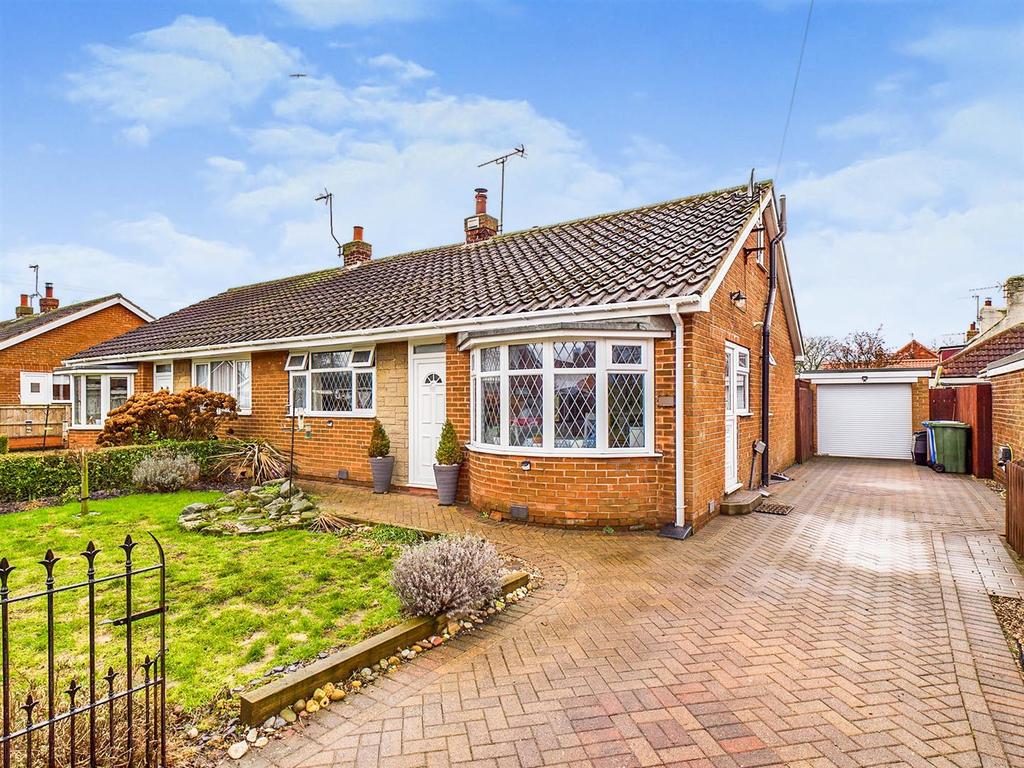Hollycroft, Barmston, Driffield 2 bed semidetached bungalow £210,000
