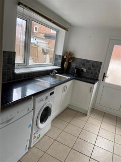 3 bedroom house share to rent - Manvers Street, Hull