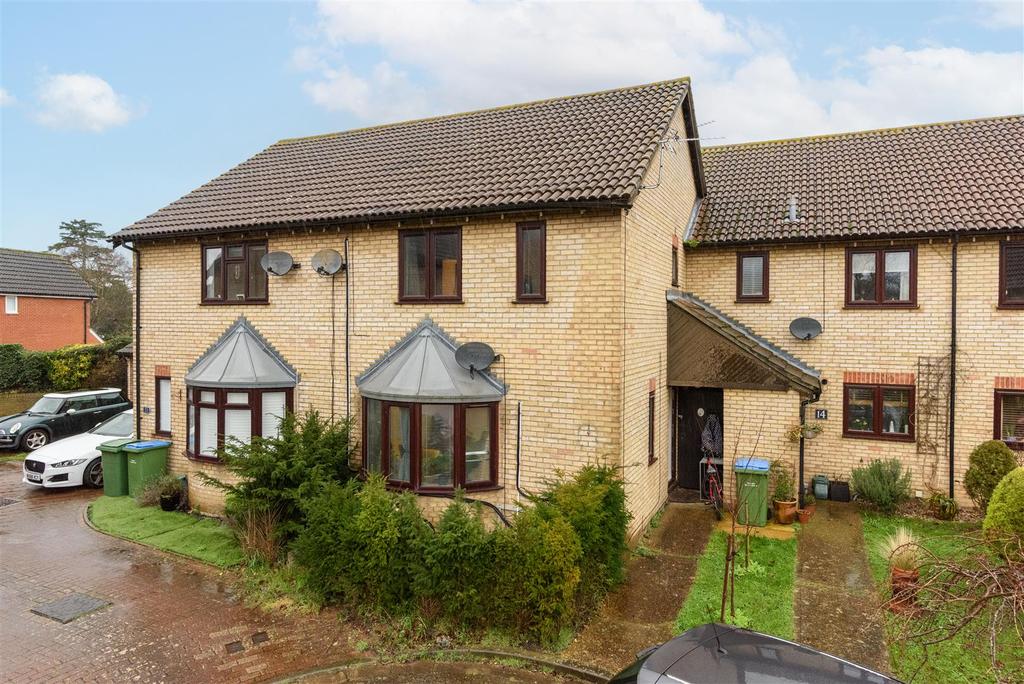 Stonebanks, WaltonOnThames 3 bed semidetached house £585,000