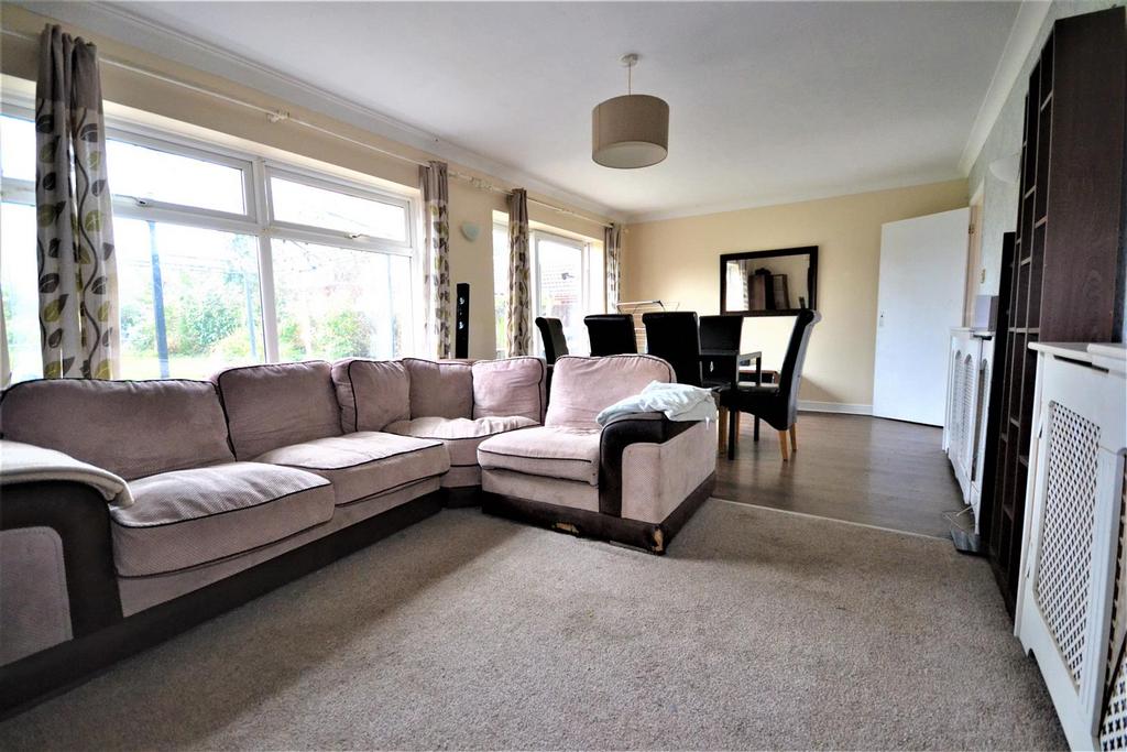 Imperial Avenue, Mayland 4 bed semidetached house for sale £395,000