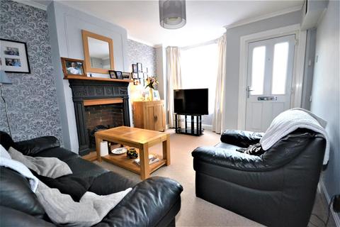 2 bedroom terraced house for sale - Queen Street, Southminster