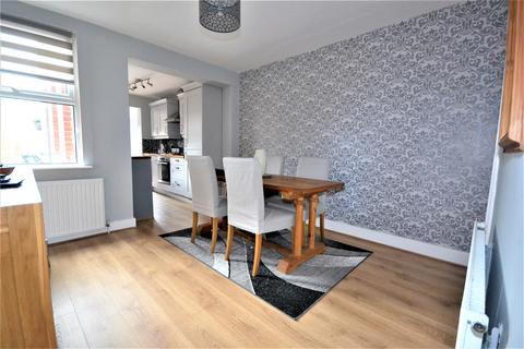 2 bedroom terraced house for sale - Queen Street, Southminster