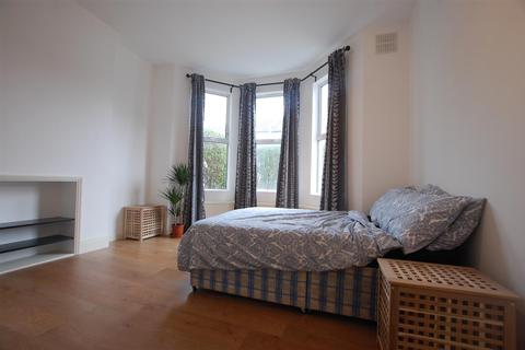 1 bedroom flat to rent - Riffel Road, Willesden Green