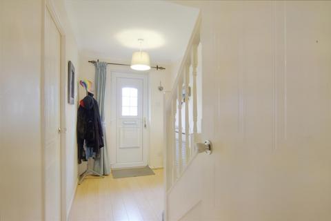 33 Hambling Close, Nottingham, NG6 7DX