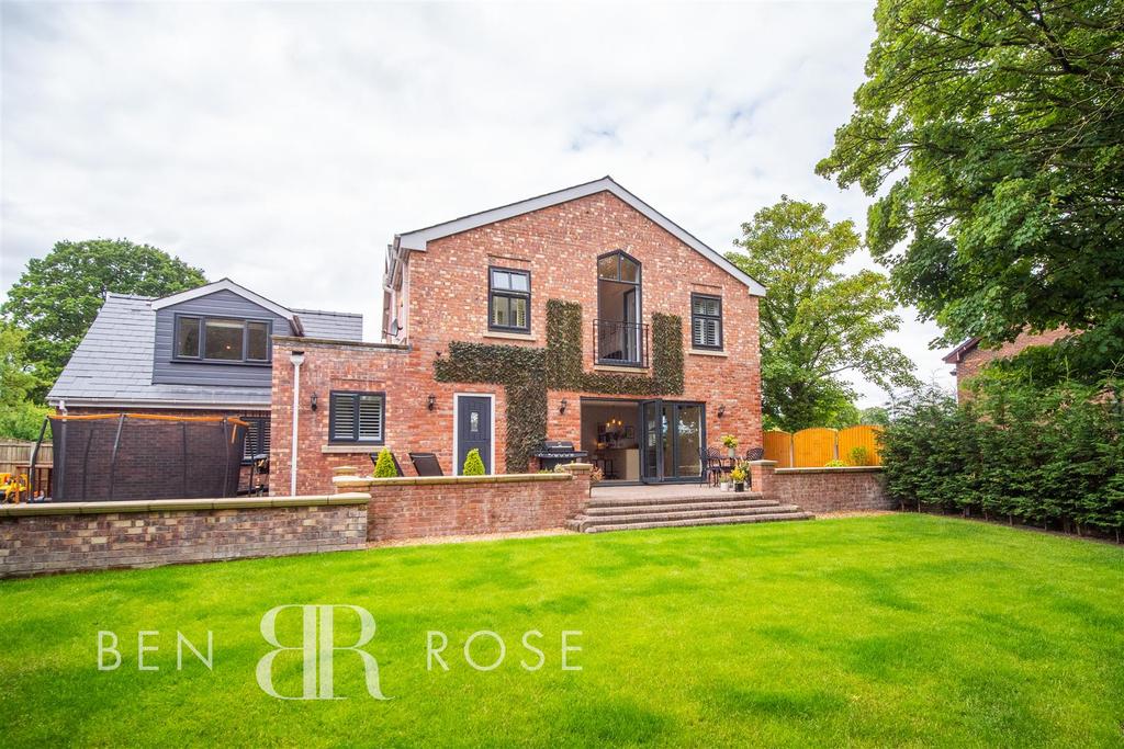 Mossy Lea Road, Wrightington, Wigan 4 bed detached house £699,995