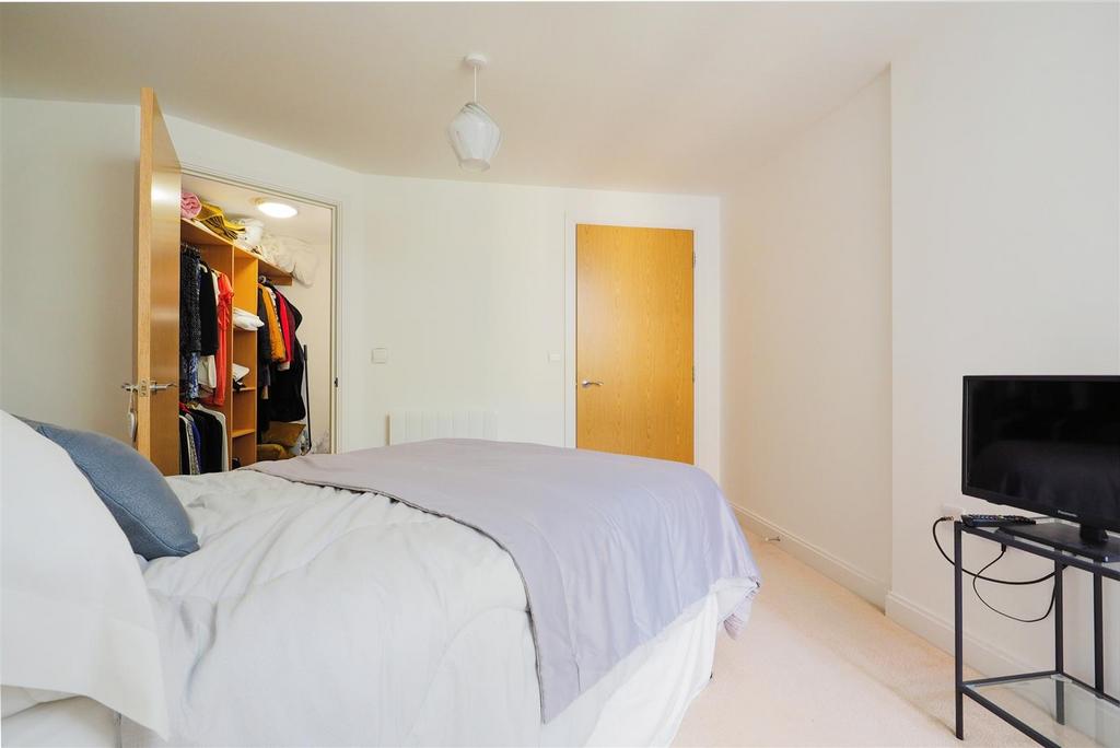 Bedroom .jpg