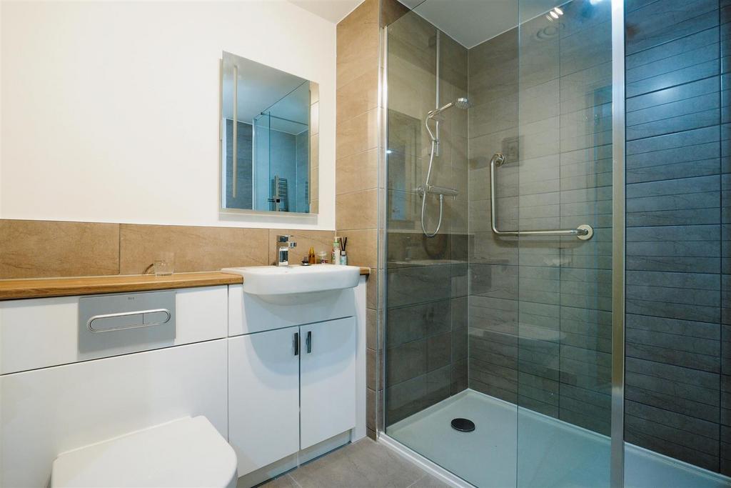 Shower room.jpg