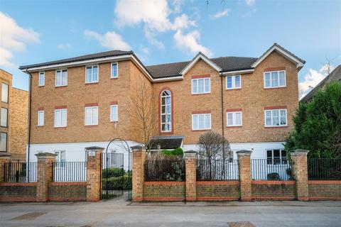 2 bedroom apartment to rent, Maystocks Chigwell Road, South Woodford