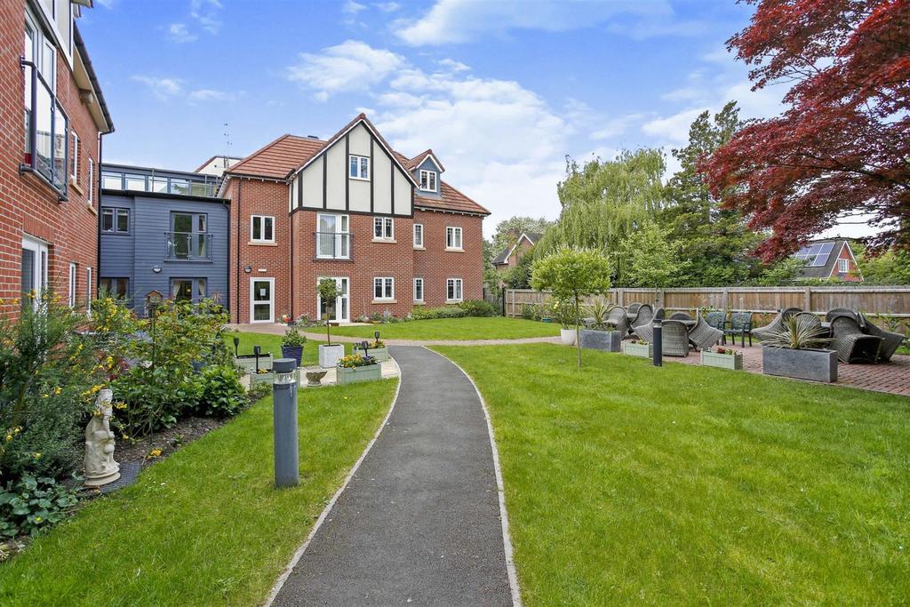 Summerfield Place