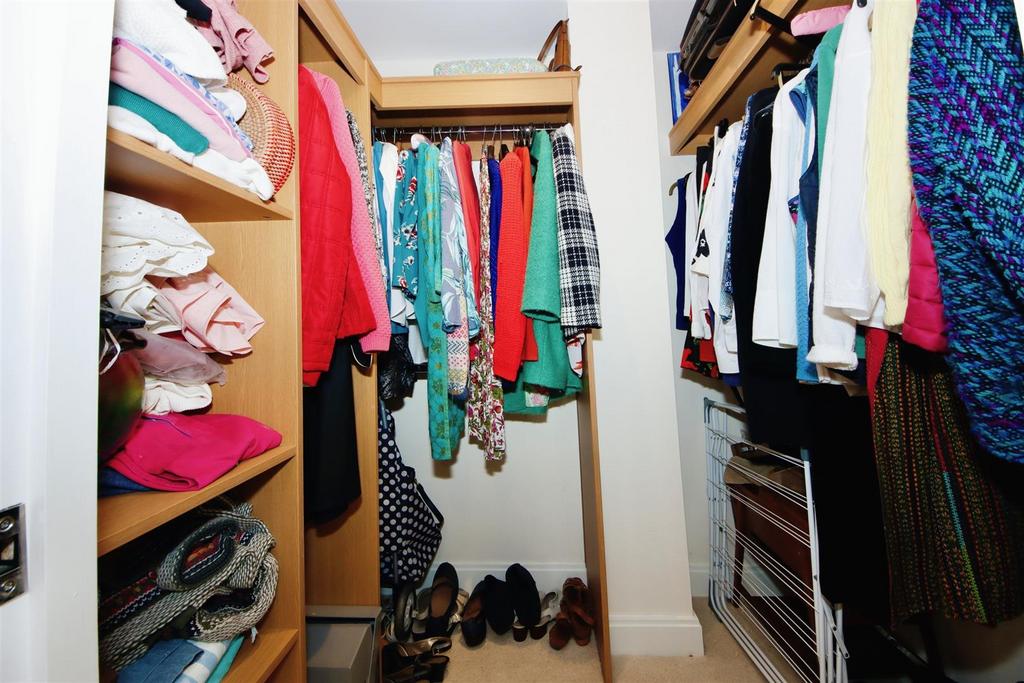 Walk in Wardrobe
