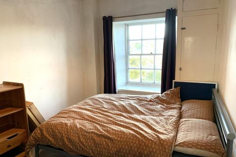5 bedroom house to rent - Lower Market Street, Penryn