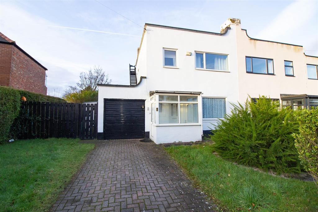 Larne Crescent, Gateshead 3 bed semidetached house £795 pcm (£183 pw)