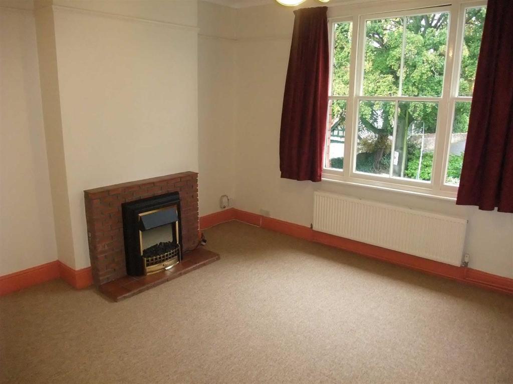 Richmond Road, Wolverhampton, COMPTON 3 bed apartment £750 pcm (£173 pw)