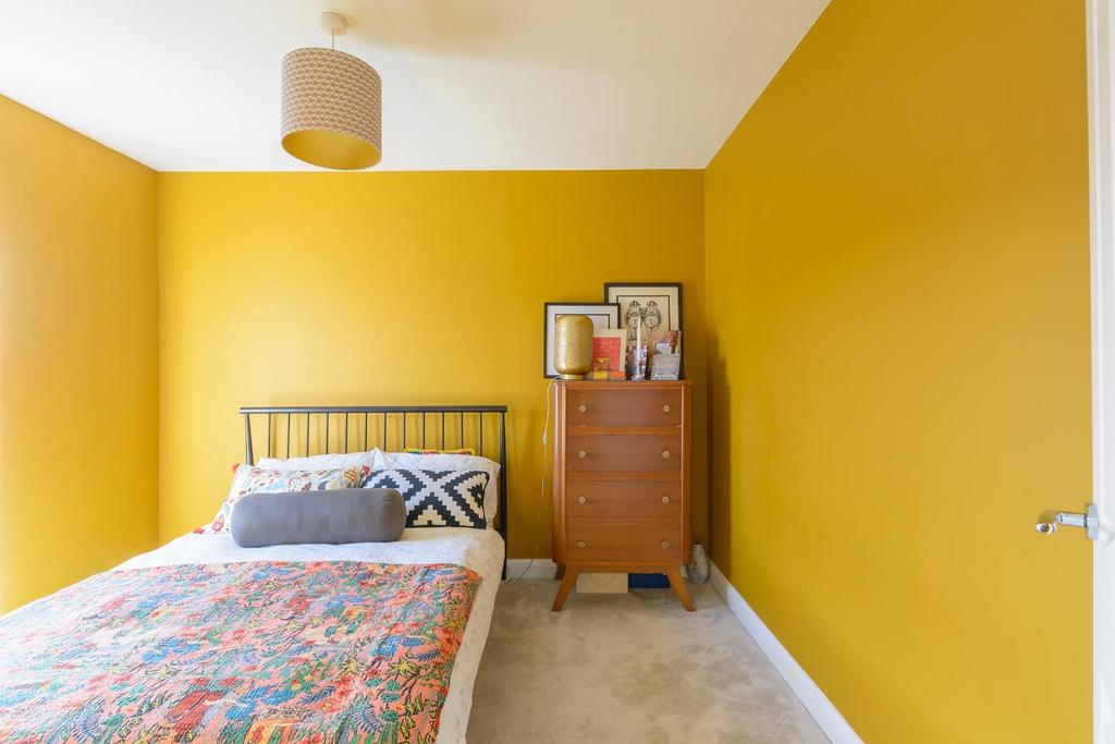 ESOLCYESAC20 - Bedroom J.jpg