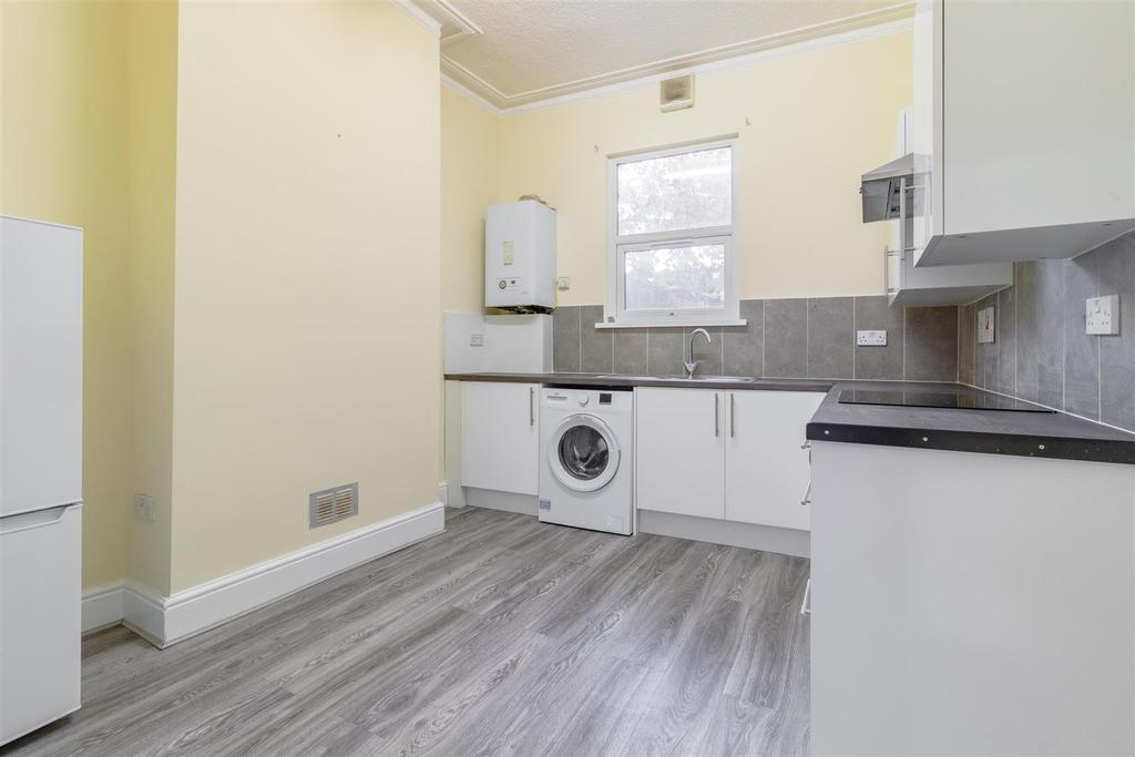 15 Selsdon Road   E13 9 BY (Ground Floor Flat) (5).